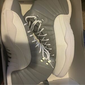 Air Jordan 12